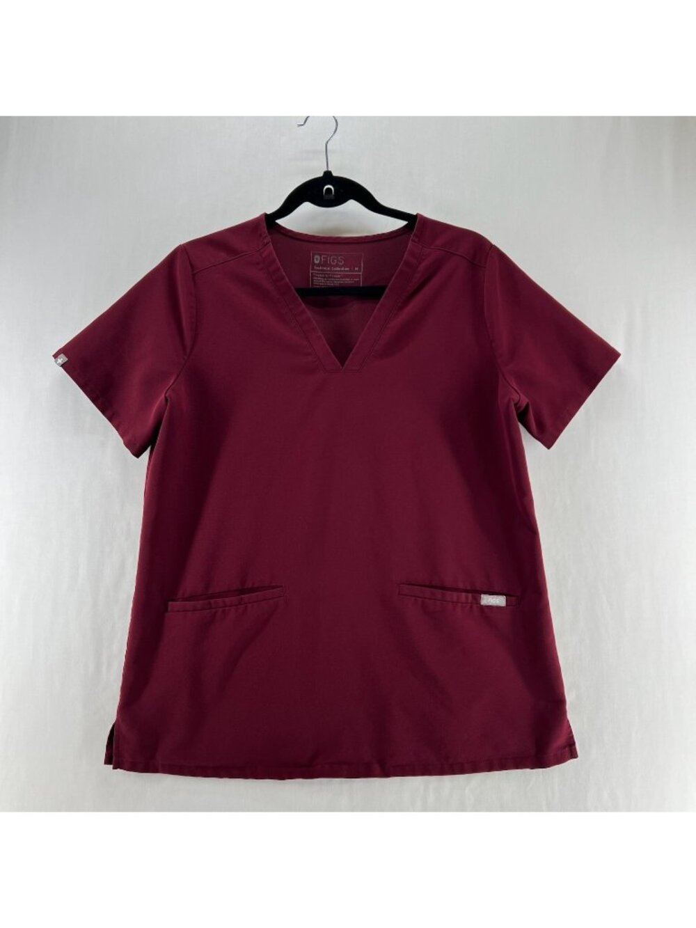 FIGS Casma 3-Pocket Scrub Top Womens M V-Neck Technical Medical Uniform Burgundy